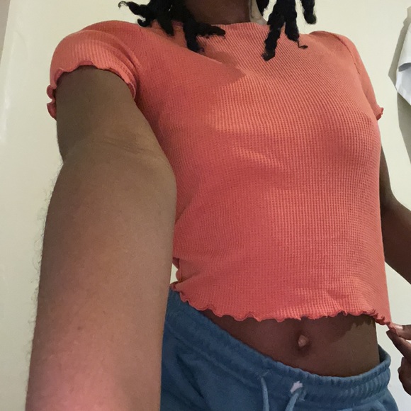 Salmon colored shirt - Picture 3 of 4